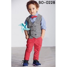 BO0228 ชุดเด็กผู้ชายออกงาน เชิ๊ตแขนยาวสีฟ้าติดหูกระต่ายสีแดง กั๊กสีเทา กางเกงสีแดงแตงโม (3ชิ้น) 