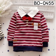 BO0455 เสื้อเด็กผู้ชาย คอปกแขนยาว ติดหูกระต่ายสีแดง ลายริ้วขาวแดง S.100