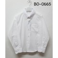 BO0665 เสื้อเชิ๊ตเด็กผู้ชาย แขนยาวคอปกติดกระดุม แต่งกระเป๋า สีขาว 