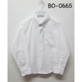 BO0665 เสื้อเชิ๊ตเด็กผู้ชาย แขนยาวคอปกติดกระดุม แต่งกระเป๋า สีขาว 