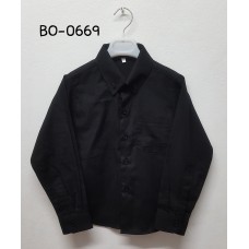 BO0669 เสื้อเชิ๊ตเด็กผู้ชาย แขนยาวคอปกติดกระดุม แต่งกระเป๋า สีดำ