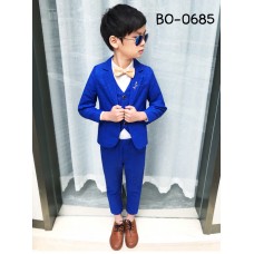 BO0685 ชุดสูทเด็กผู้ชายออกงาน เสื้อคลุมสูทแขนยาว กั๊ก และกางเกงขายาว ลายตารางสีน้ำเงิน (3ชิ้น)