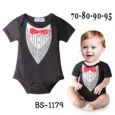 BS1179 ชุดบอดี้สูทเด็กผู้ชายออกงานแขนสั้น ขาเว้า สกรีนลายสูทสีดำ ติดหูกระต่ายสีแดง S.80