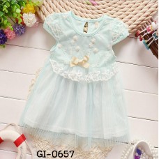 GI0657 เดรสเด็กผู้หญิง ออกงาน คอกลม แขนสั้น แต่งลูกไม้ช่วงบน ติดโบว์ทอง สีฟ้าอมเขียว S.90