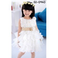 GI0940 ชุดราตรีเด็กผู้หญิงออกงาน แขนกุด แต่งดอกไม้ช่วงบน กระโปรงระบายเป็นชั้นๆ สีขาว S.90