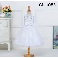 GI1053 ชุดราตรีเด็กผู้หญิงใส่ออกงานแขนกุด ช่วงบนแต่งกุหลาบปักเลื่อมเงิน สีขาวออฟไวท์ (Off-white)