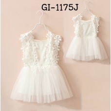 GI1175J ชุดเดรสเด็กผู้หญิงสายเดี่ยวแต่งบ่าผ้าลูกไม้ สีขาวทั้งตัว 