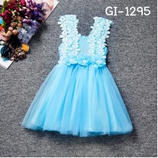 GI1295 ชุดเดรสเด็กผู้หญิงแต่งบ่าผ้าลูกไม้ทรงวี สีฟ้าทั้งตัว