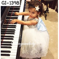 GI1398 ชุดราตรีเด็กผู้หญิงแขนกุดติดเลื่อมกระโปรงขอบลูกไม้สีขาว พร้อมโบว์สีฟ้า (2ชิ้น) S.120