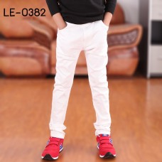 LE0382 กางเกงยีนส์ขายาวเด็กผู้ชาย ทรงขาเดฟ สีขาวออฟไวท์ (Off-white) 